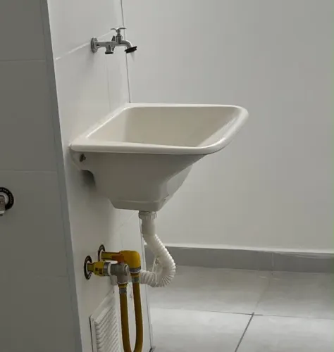 Tanque e lavatório