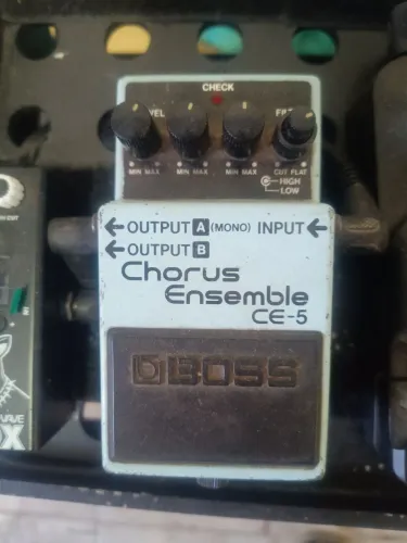 Chorus boss CE 5