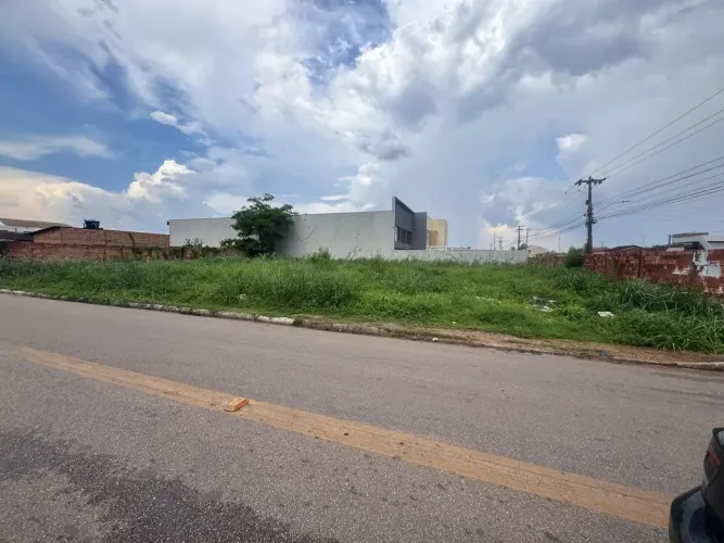 Excelente área de 1170m² Escriturada na Av. amazonas