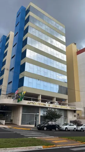 Sala Comercial à Venda - Edifício Dinâmica (Prédio da Justiça Federal)