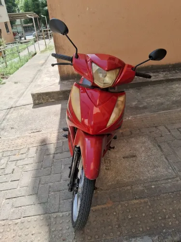 VENDE-SE JET 125 NO PONTO FE TRANFERIR. R$ 7.000