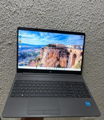 Notebook Hp i3th gen, 16gb ddr4, Ssd Nvme 256gb, nota fiscal (Aceito cartão)