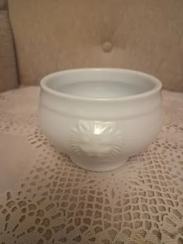 Mini sopeira de porcelana francesa Petites Casseroles, decorada com leão 