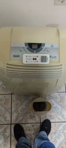 Ar condicionado portátil delonghi PAC 100 12 mil BTUs revisado e higienizado com duto e 