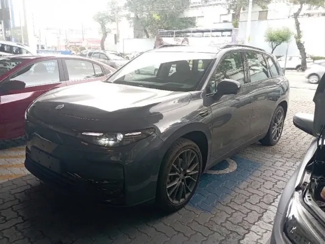 Leapmotor C10 REEV (Híbrido) 2026