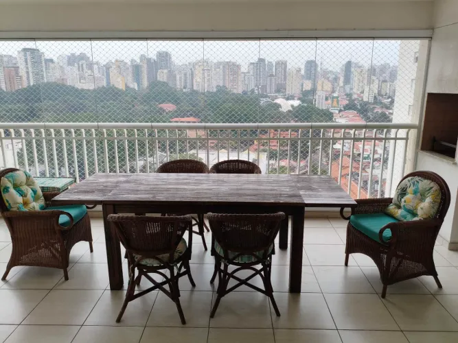 Jogo cadeiras de vime e mesa para varanda