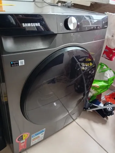 Vendo máquina lava e seca