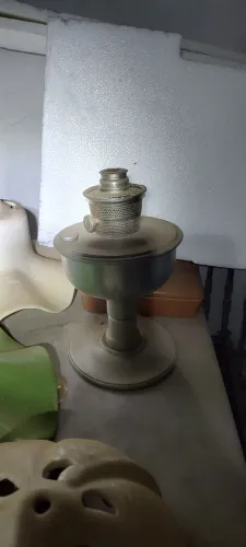 lampião de mesa a querosene Vintage em metal/latão anos 30/60
