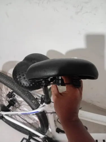 Sela confortável de bike 