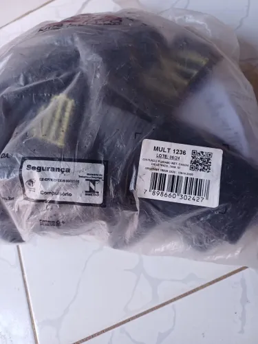 Um cinto paraquedista mas um talabaste simples mas talabaste de posicionamento