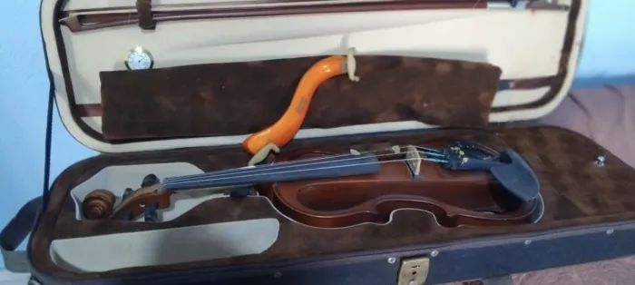 VIOLINO ELÉTRICO 4/4