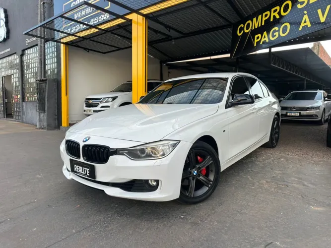 BMW 320I A 2.0 Turbo/activeflex 16V 184cv 4P 2014