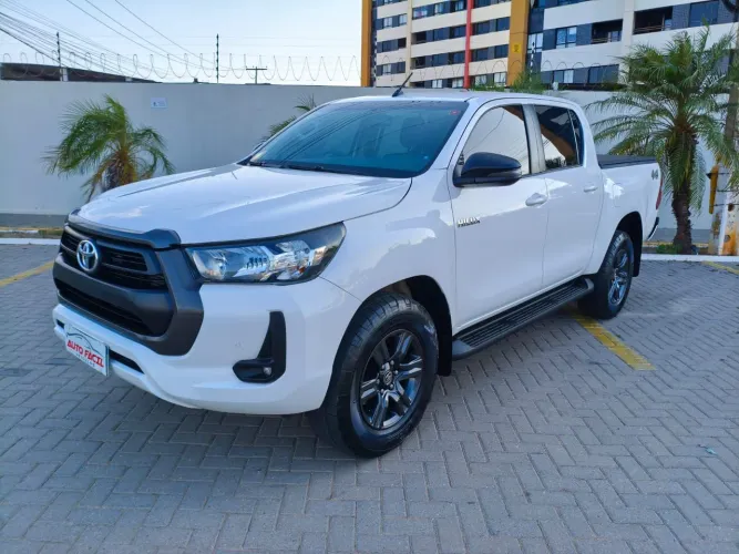 Toyota Hilux CD SR 4X4 2.8 TDI Diesel Aut. 2022