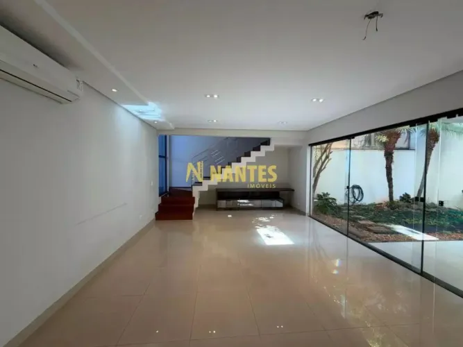 Casa em Condomínio zona Sul