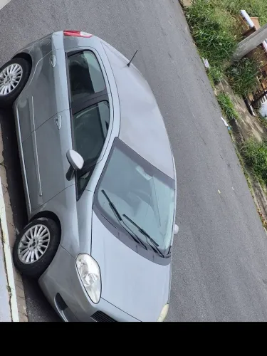 Fiat Punto Attractive 1.4 Fire Flex 8V 5P 2011