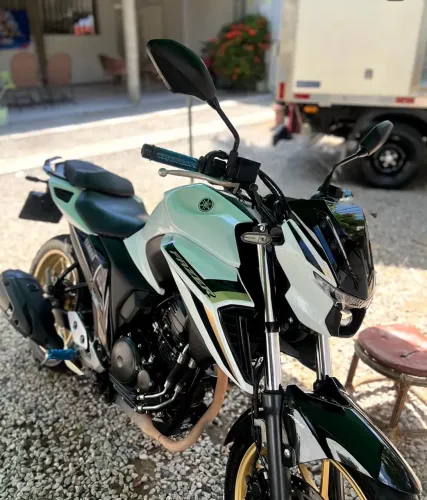 Yamaha FZ25 250 Fazer Connected 2025