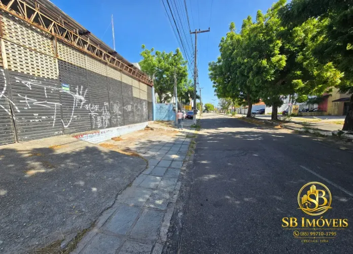 Imóvel para venda com 511 metros quadrados em Vila União - Fortaleza - CE
