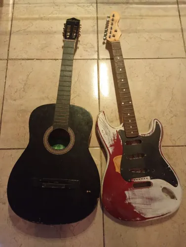 1 GUITARRA E UM VIOLÃO PARA RESTAURO