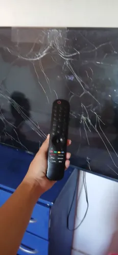 Vendo TV LG 50" (2023) p/ Peças - R$ 200