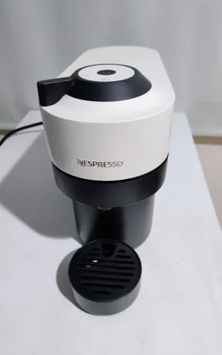 Cafeteira Nespresso Vertuo Pop Branca