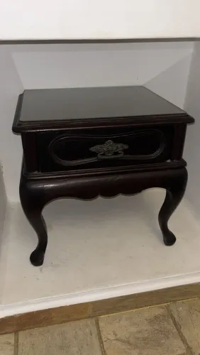 Mesa de cabeceira vintage madeira maciça