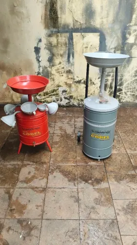 Vendo reservatório e escorredor de óleo de motor pingadeira nova,nunca usou,valor R$550,00