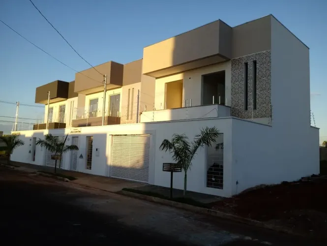 Vendo sobrado mobiliado completo com acabamento alto padrão no bairro novo mundo