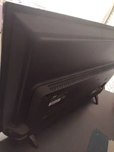 TV 32 AOC