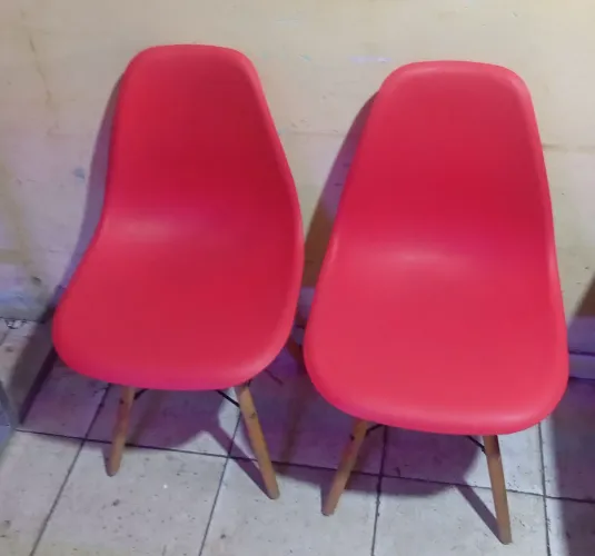 2 CASEIRAS PÉ DE PALITO VERMELHA
