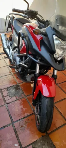 Moto revisada,pneus novos,troca de discos, pastilhas, fluído freio, fluído radiador