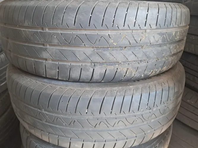Pneu 185 65 15 Continental Contact usado onix