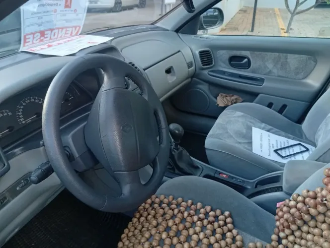 Renault Laguna Nevada RT/ RXE 2.0s 16V 1999