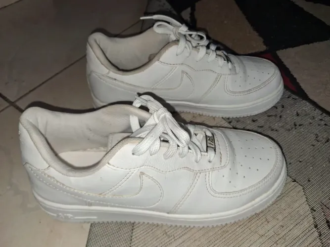 Air force 1 falso