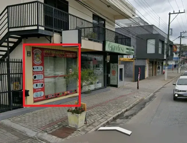 Aluga-se Sala Comercial no Centro de Gaspar