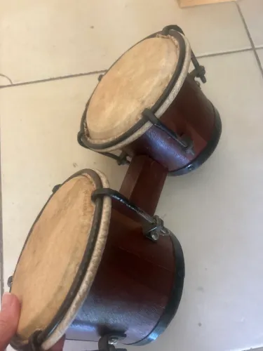 Bongô artesanal