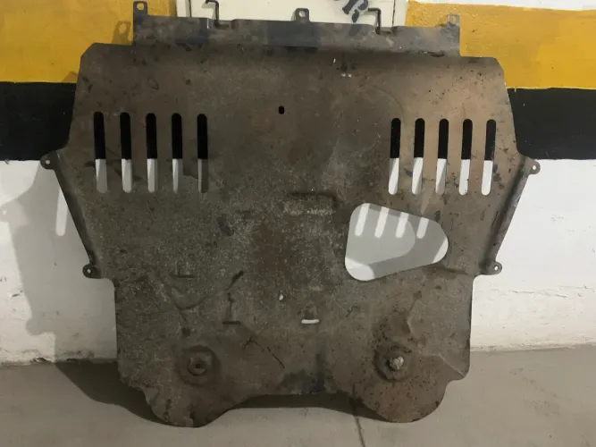 Peito de aço Peugeot 3008