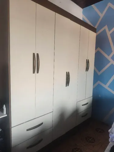 Guarda-Roupa Casal 6 Portas e 4 Gavetas