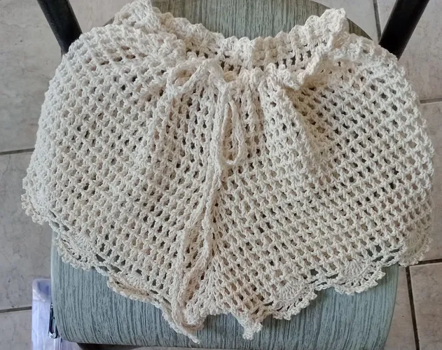 Short telinha saída de praia crochê