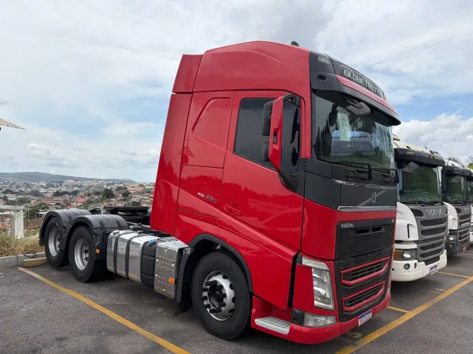 FH 460 mola único dono só rodou cegonha