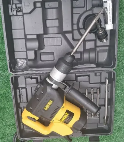 Martelete Rompedor Dewalt 7 kg que vira Furadeira de impacto 1600wts novo sem uso