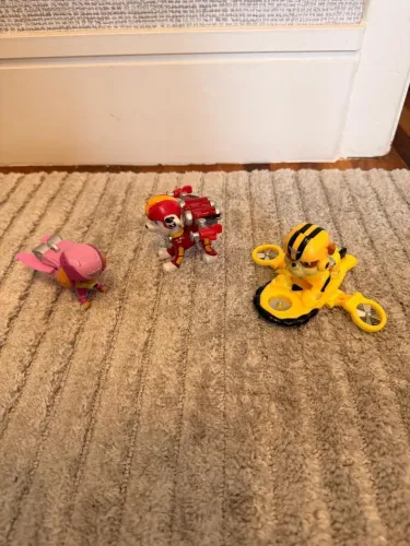 Personagens com itens patrulha canina brinquedo