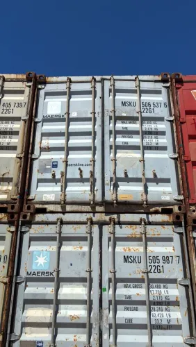 Container 6 metros apenas 3 unidades restante 
