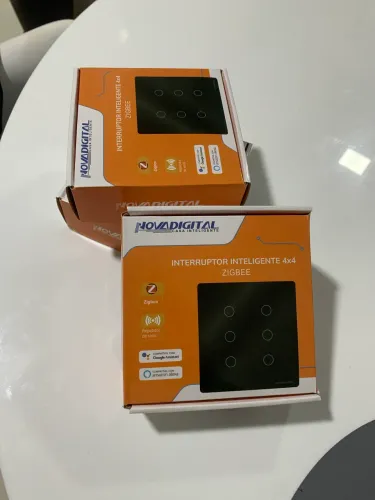 Interruptor inteligente NovaDifital 4x4 preta 6 teclas