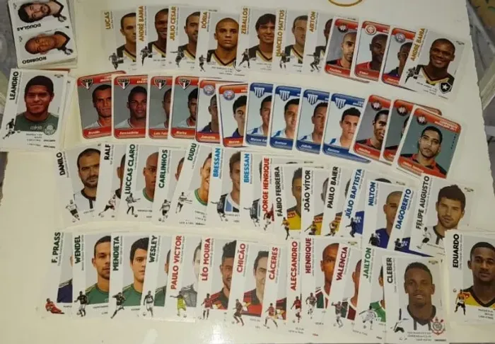 191 Figurinhas Do Campeonato Brasileiro De 2014,Incluindo As Especiais,Em Super Bom Estado