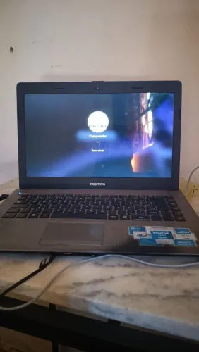 Vende - se Notebook positivo