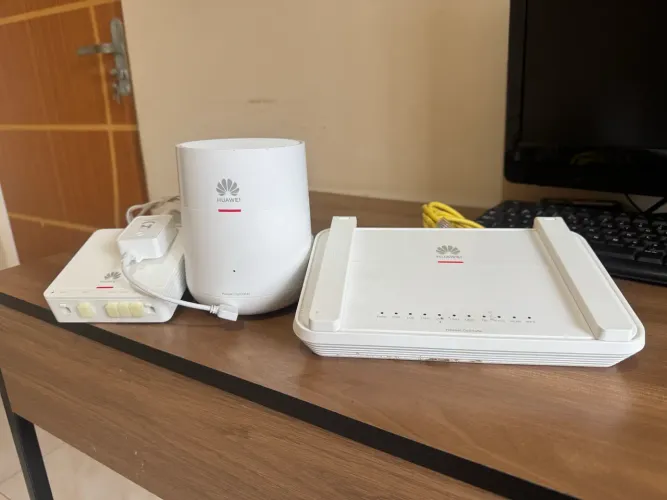 Roteador e amplificador WI-FI