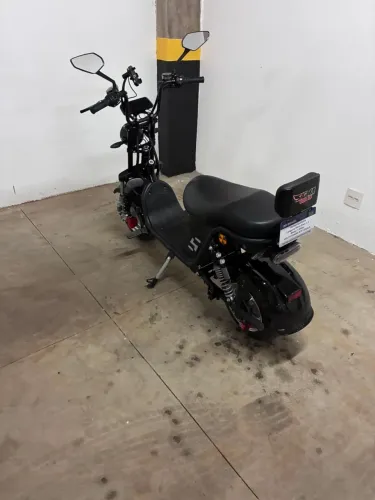 Scooter elétrica AUTOPROPELIDO. 1000w, bateria de 20amp