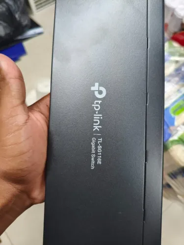 (4) NOVO Switch TP-LINK TL-SG116E Gigabit Switch de 16 portas