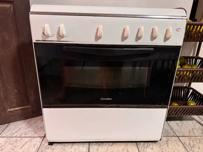 Fogão 6 bocas Esmaltec