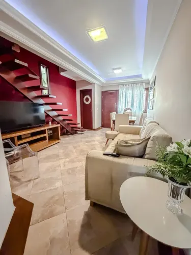 Triplex Exclusivo à Venda Porteira Fechada! Jardim Vitória, Macaé, RJ